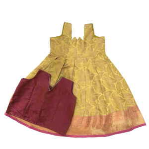 Musterd with pink border