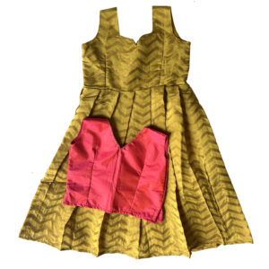 musterd pattu pavadai